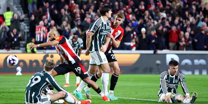 Kèo Bóng Trận Brentford vs Manchester United: Quỷ Đỏ Tìm Lại Ánh Hào Quang? 1 Brentford vs Manchester United